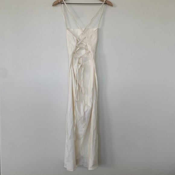 NWT ASTR Women's Brayden Strappy Back Midi Dress - Picture 6 of 10